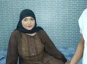 Poor Muslim Hijab Girl Paise Ke Liye Porn Video producer Se Chud gyi, Outdoor Communal Sex in the matter of Hindi