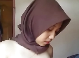 Indonesian Malay Hijabi Randy 01
