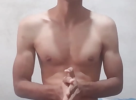 HOT YOUNG MAN SHOWING HIS BODY BHABHI